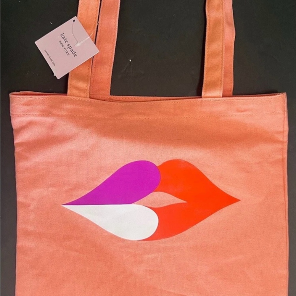 NWT Kate Spade Hearts & Lips Peach CanvasTote Bag